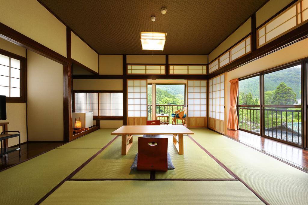 旅館　いづもや 由布市 エクステリア 写真